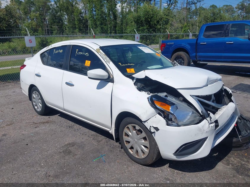 2019 Nissan Versa