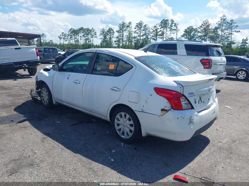 2019 NISSAN VERSA auction photo 3