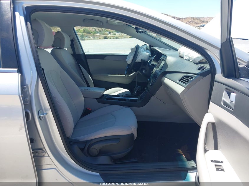 2016 HYUNDAI SONATA auction photo 5