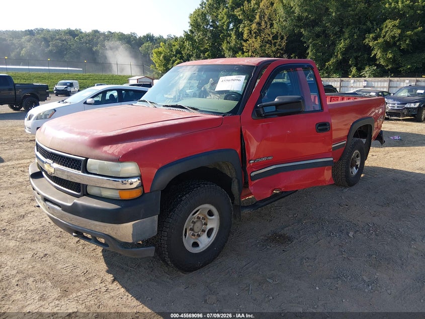 2001 Chevrolet Silverado, Left Side, IAAI, VIN 1GCHK24U51E271291 — photo 2