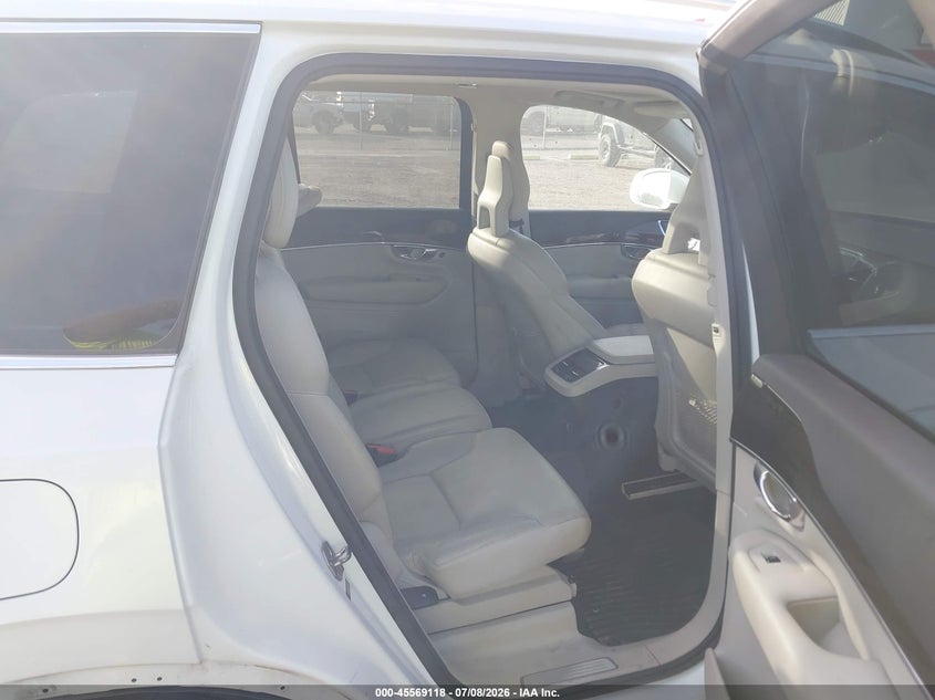 2016 Volvo Xc90 T6 Momentum VIN: YV4A22PK6G1092962 Lot: 45569118