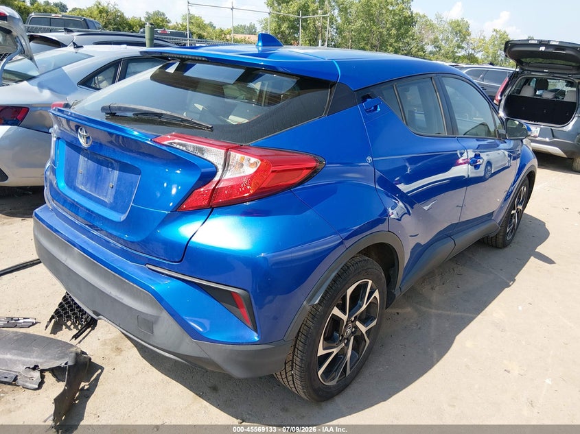 2019 TOYOTA C-HR auction photo 4