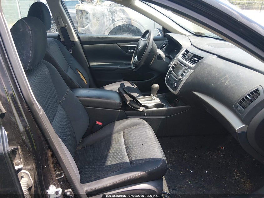 2017 NISSAN ALTIMA auction photo 5