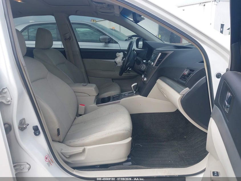 2012 SUBARU LEGACY auction photo 5