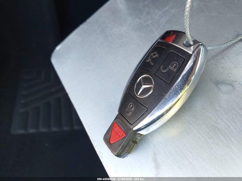 2015 Mercedes-Benz C 300 VIN: 55SWF4JB8FU072735 Lot: 45569248