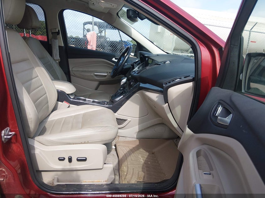 2016 FORD ESCAPE auction photo 5