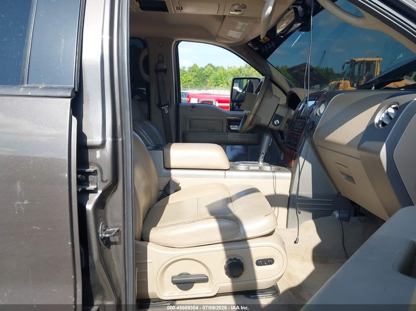 2005 FORD F-150 auction photo 5