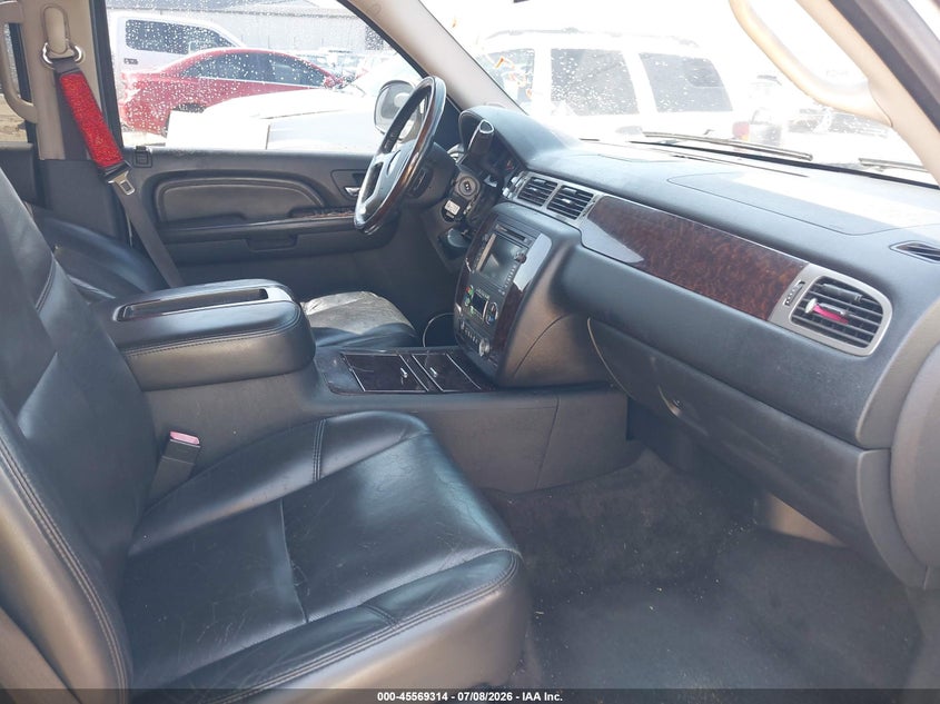 2009 GMC YUKON DENALI auction photo 5