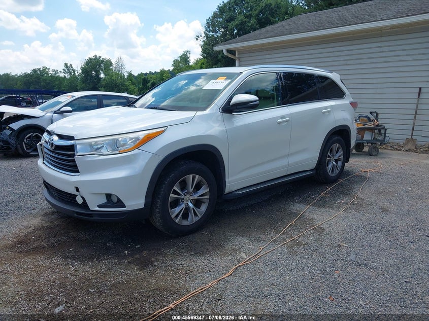 2014 Toyota Highlander, Front End, IAAI, VIN 5TDJKRFH2ES038978 — photo 2