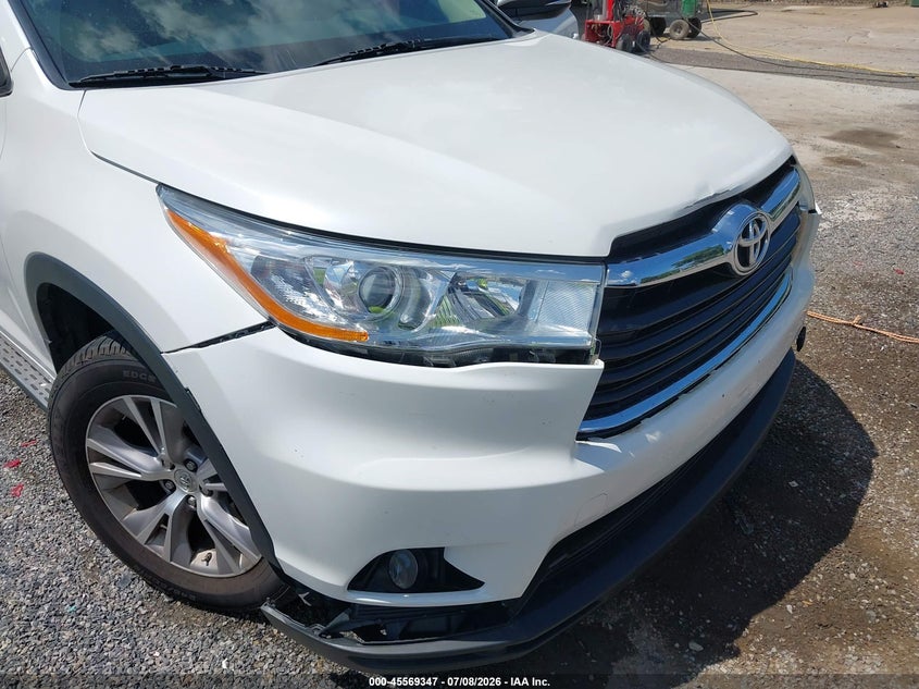 2014 TOYOTA HIGHLANDER auction photo 6