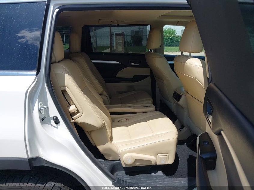 2014 TOYOTA HIGHLANDER auction photo 8