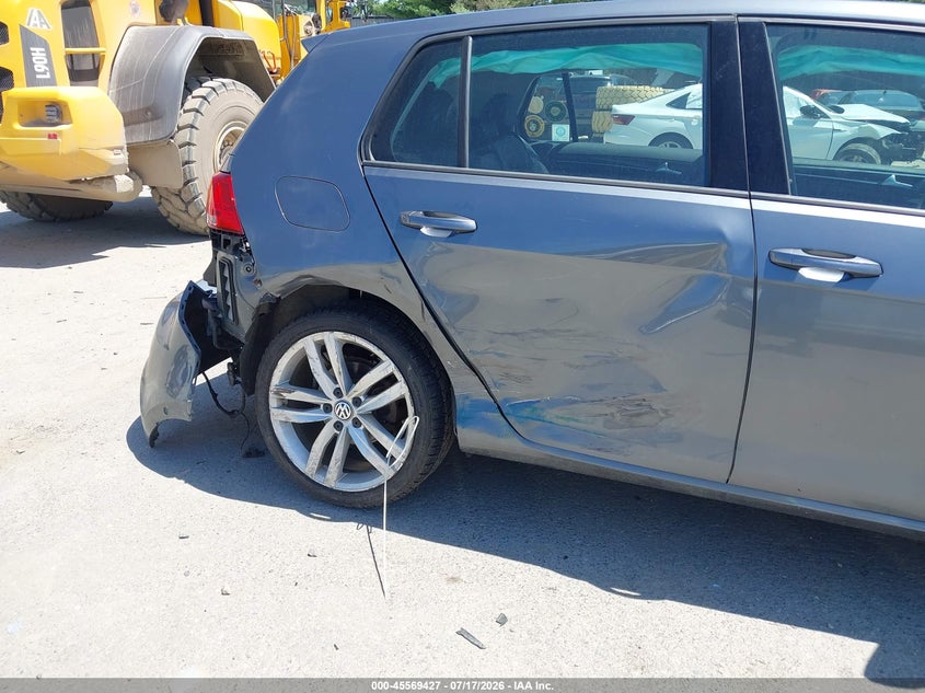 2017 Volkswagen Golf Tsi S 4-Door/Tsi Se 4-Door/Tsi Sel 4-Door/Tsi Wolfsburg Edition 4-Door VIN: 3VW217AU1HM035989 Lot: 45569427