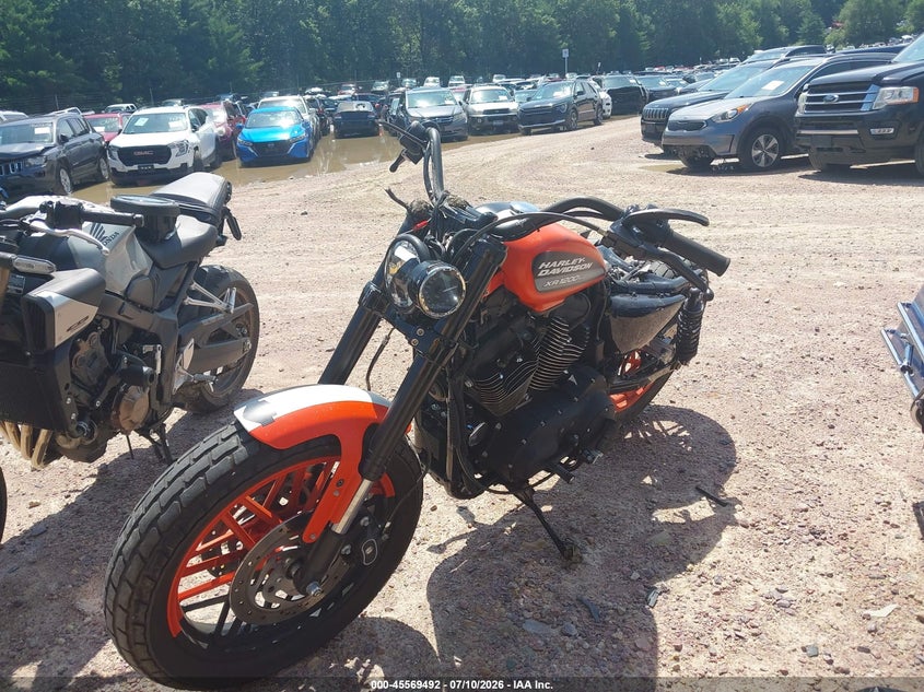2012 Harley-Davidson Xl1200 C VIN: 1HD1CT313CC450387 Lot: 45569492