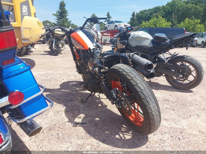 2012 Harley-Davidson Xl1200 C VIN: 1HD1CT313CC450387 Lot: 45569492