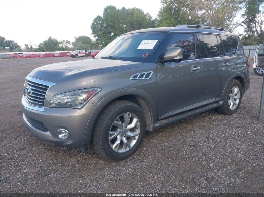2013 INFINITI QX56 auction photo 2