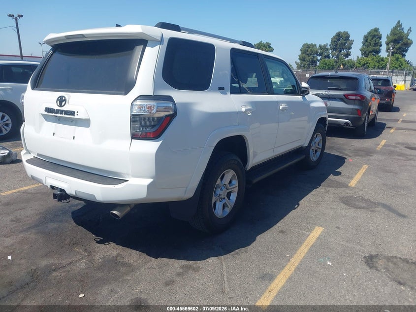 2022 TOYOTA 4RUNNER auction photo 4