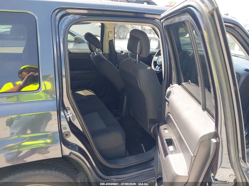 2015 JEEP PATRIOT auction photo 8