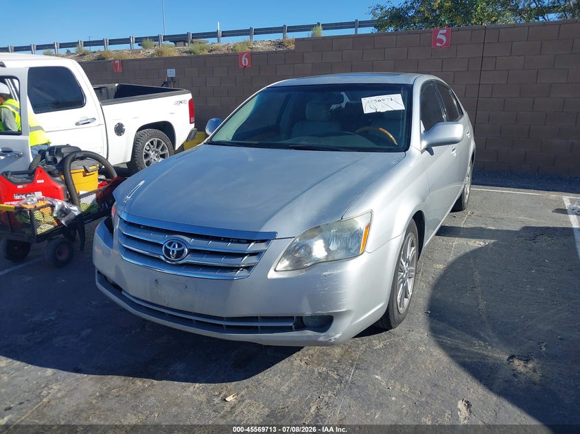 2005 Toyota Avalon, Right Front, IAAI, VIN 4T1BK36B95U062179 — photo 2