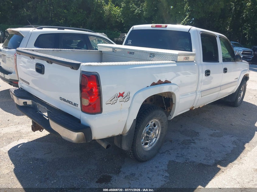 2004 CHEVROLET SILVERADO 2500 auction photo 4