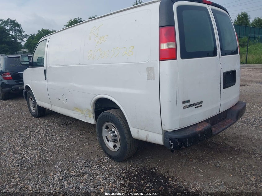 2011 CHEVROLET EXPRESS 2500 auction photo 3
