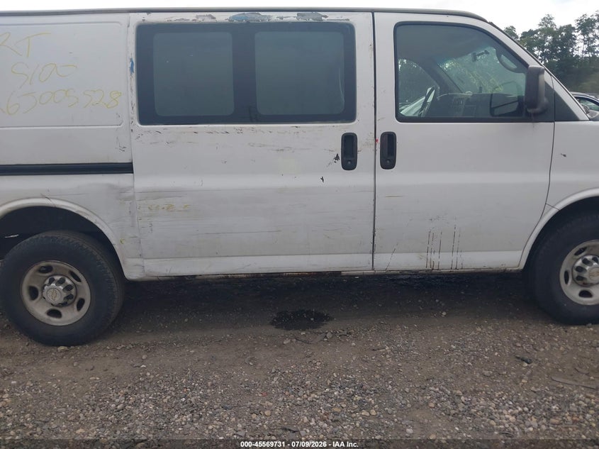 2011 CHEVROLET EXPRESS 2500 auction photo 6