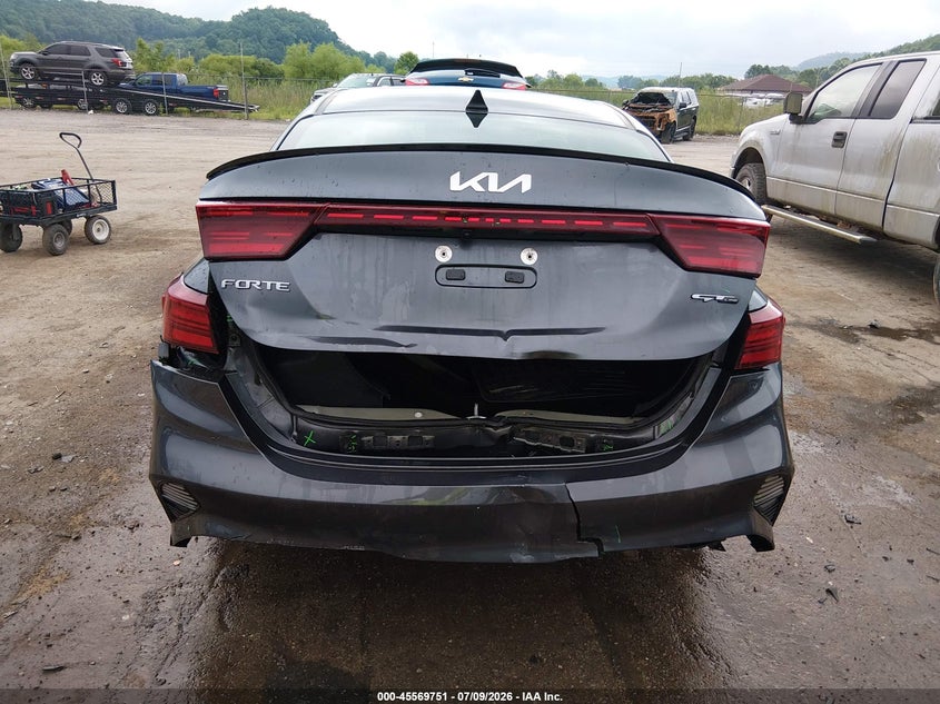 2024 KIA FORTE GT-LINE · Фото 6