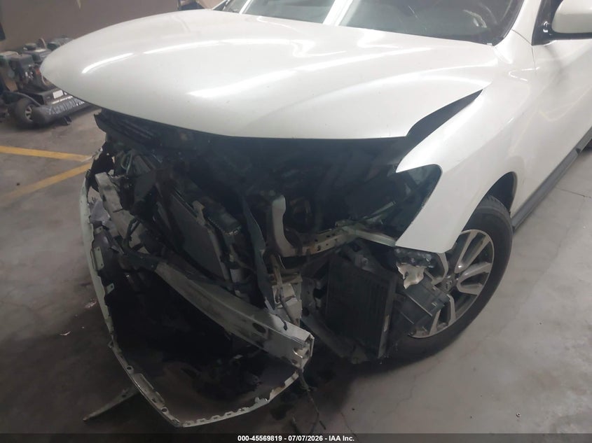 2016 NISSAN PATHFINDER auction photo 6