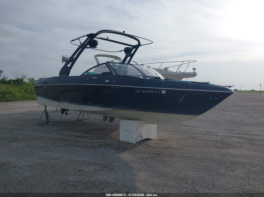 2019 MALIBU 23' auction photo 1