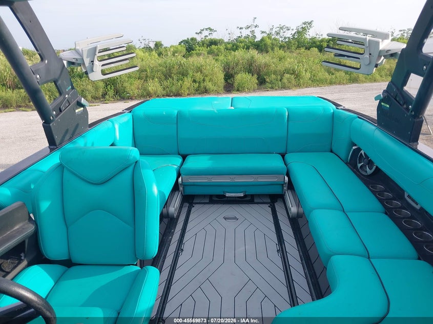 2019 MALIBU 23' auction photo 8