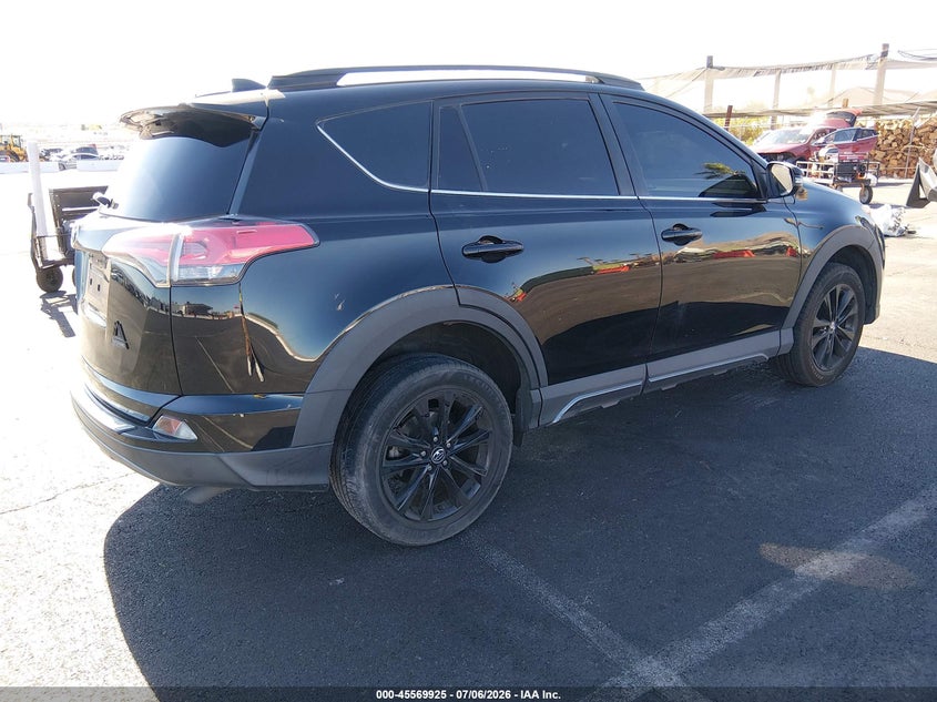 2018 TOYOTA RAV4 auction photo 4