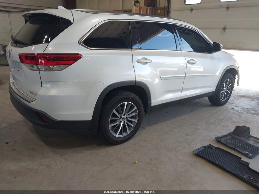 TOYOTA HIGHLANDER - zdjęcie 4