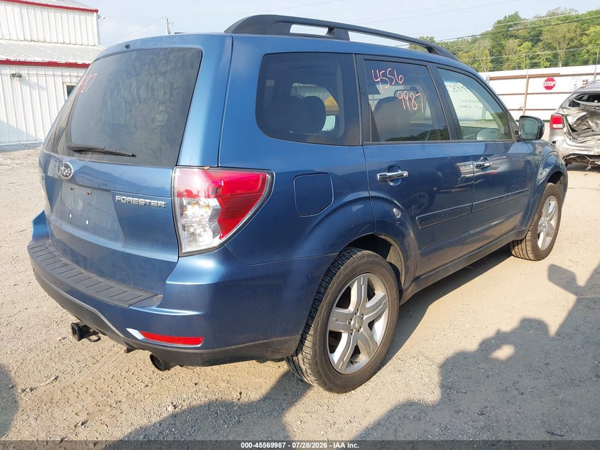 2010 SUBARU FORESTER auction photo 4