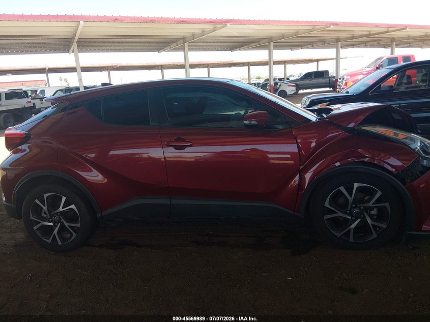 TOYOTA C-HR - zdjęcie 14