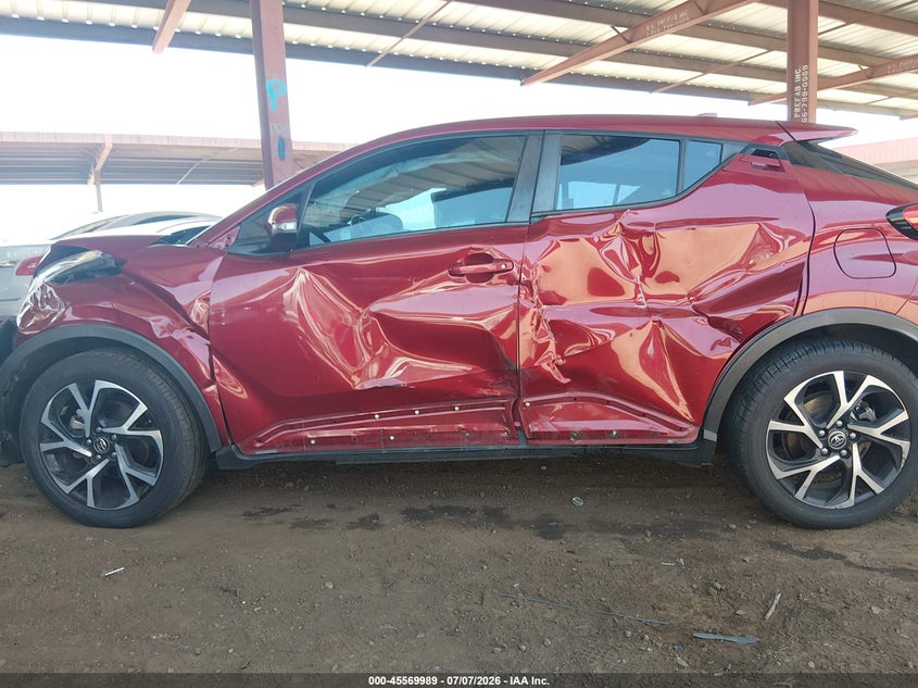 TOYOTA C-HR - zdjęcie 15