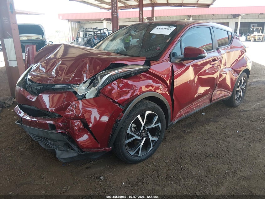 TOYOTA C-HR - zdjęcie 2