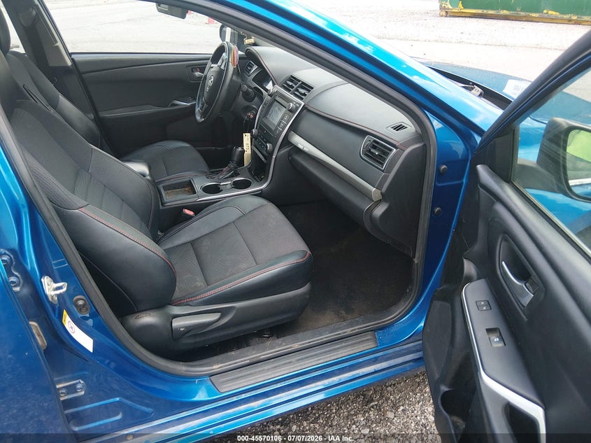 2017 TOYOTA CAMRY auction photo 5