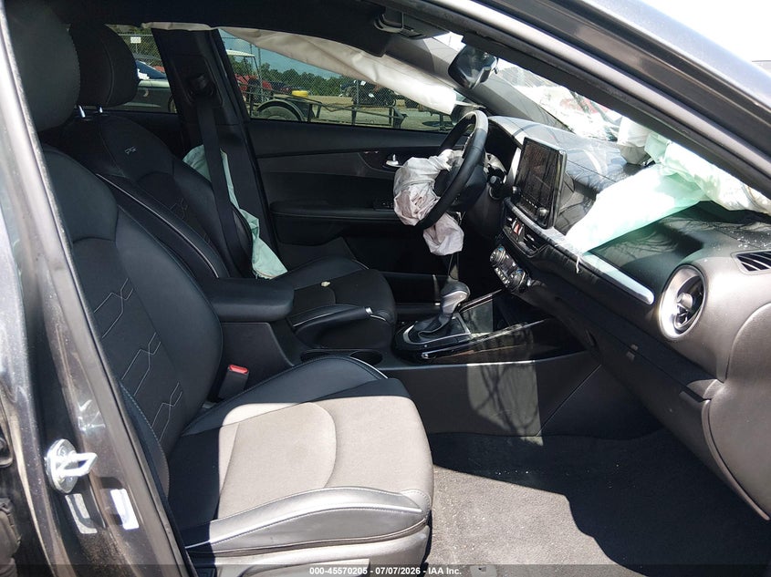 2023 KIA FORTE auction photo 5