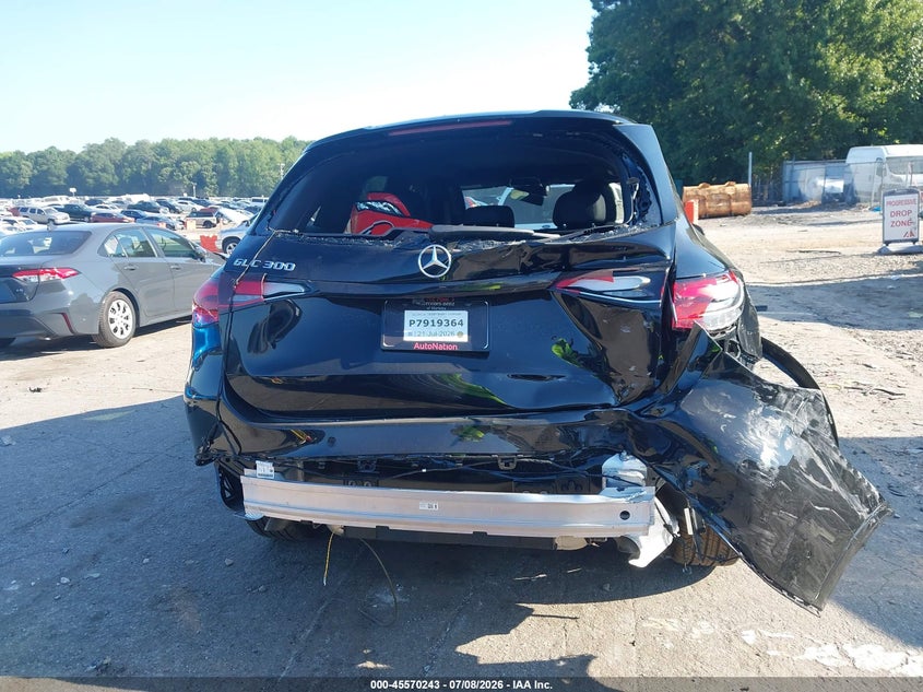 MERCEDES-BENZ GLC 300 - zdjecie 16