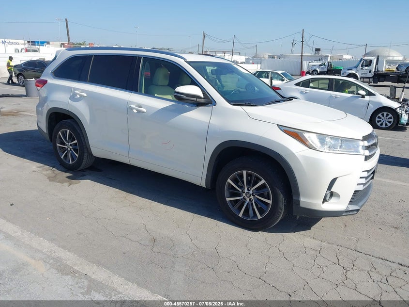 2017 Toyota Highlander