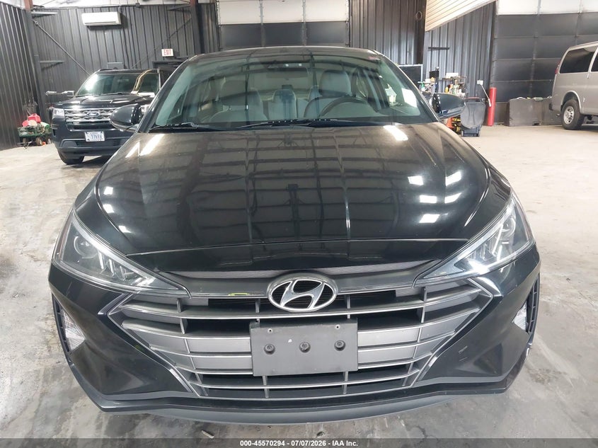 2020 HYUNDAI ELANTRA SE — Фото 17