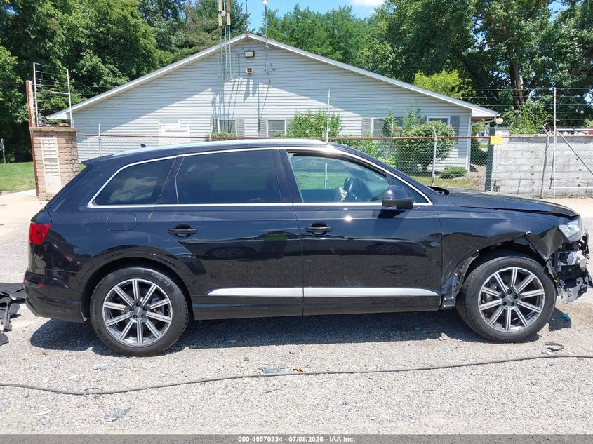 2017 Audi Q7 3.0T Premium VIN: WA1LAAF7XHD013695 Lot: 45570334
