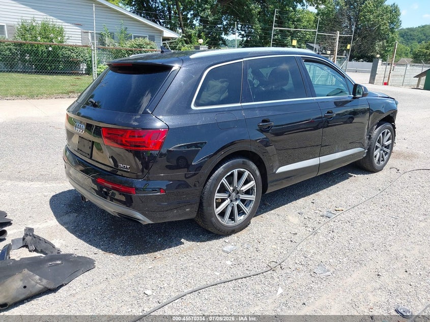 Vin: wa1laaf7xhd013695, lot: 46068663, audi q7 3.0t premium 20174