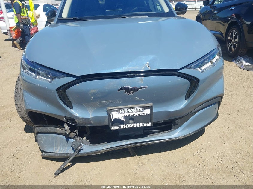 2023 FORD MUSTANG MACH-E auction photo 6