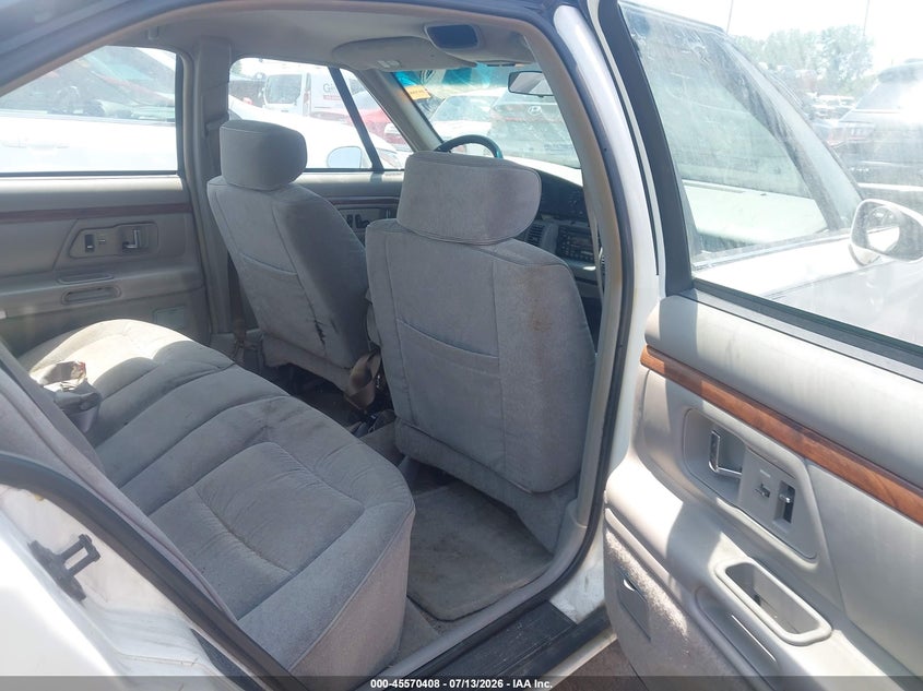 1999 OLDSMOBILE EIGHTY-EIGHT SEDAN 3.8L V-6 205HP