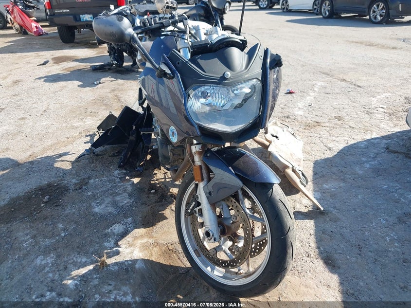 2010 BMW F800 auction photo 5