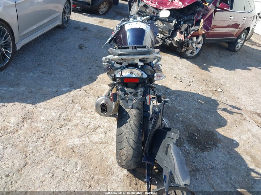 2010 BMW F800 auction photo 6