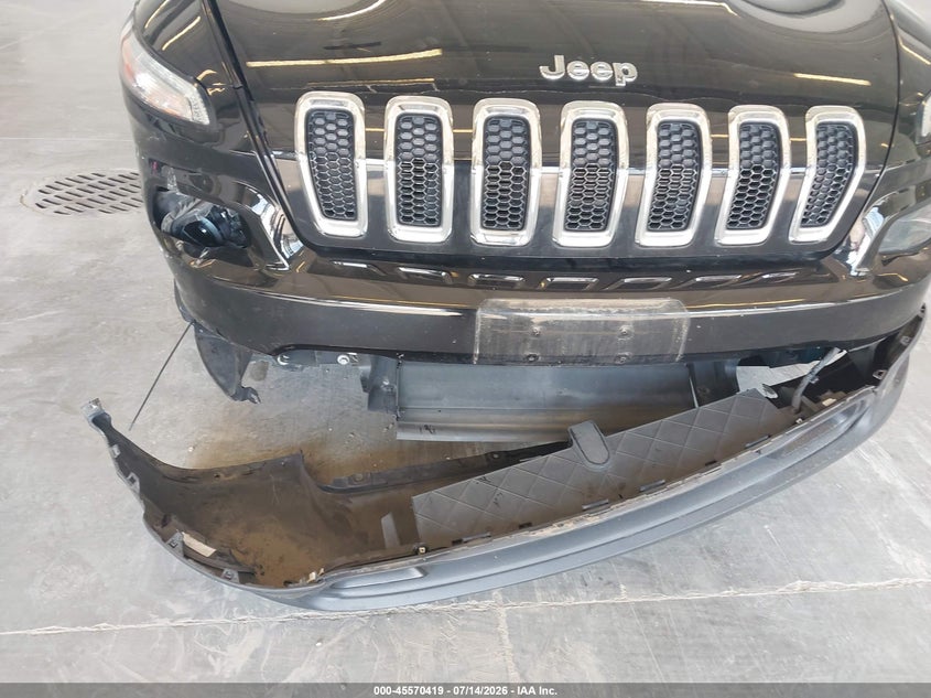2017 JEEP CHEROKEE auction photo 6
