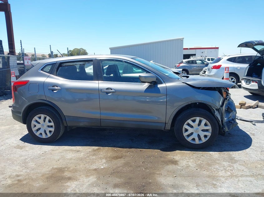 NISSAN ROGUE SPORT 2019 VIN JN1BJ1CR0KW624079