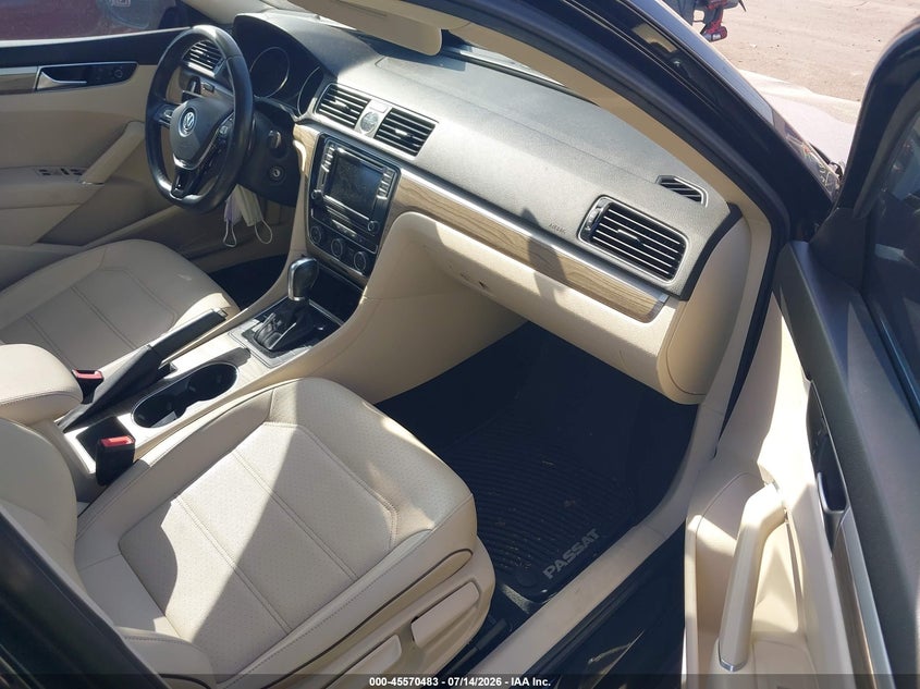 2016 VOLKSWAGEN PASSAT auction photo 5