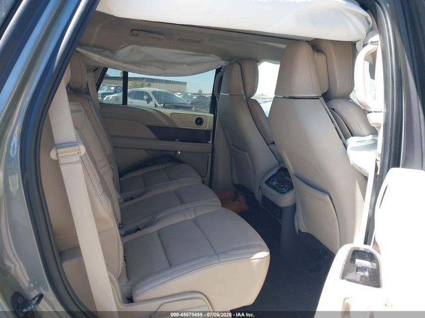 2019 Lincoln Navigator Select VIN: 5LMJJ2HT2KEL04537 Lot: 45570498
